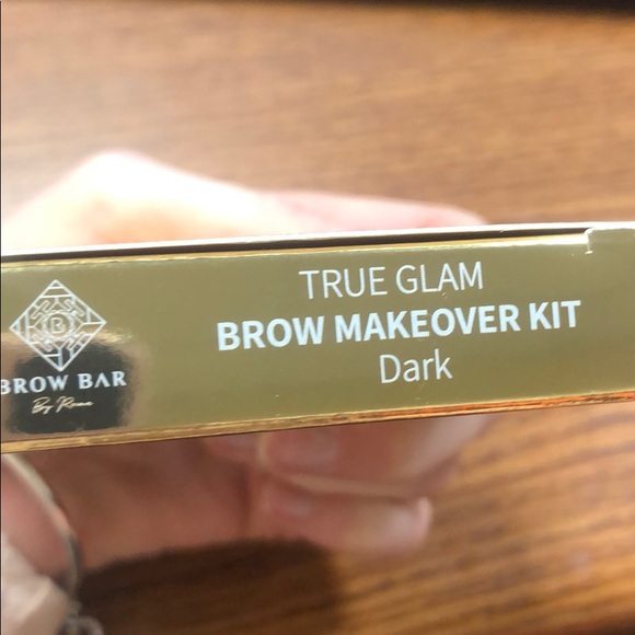 Brow Bar brow makeover kit - Picture 4 of 4